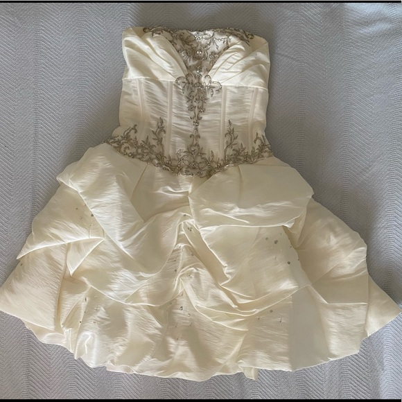 Christian Michele White Ball Gown - Picture 2 of 7